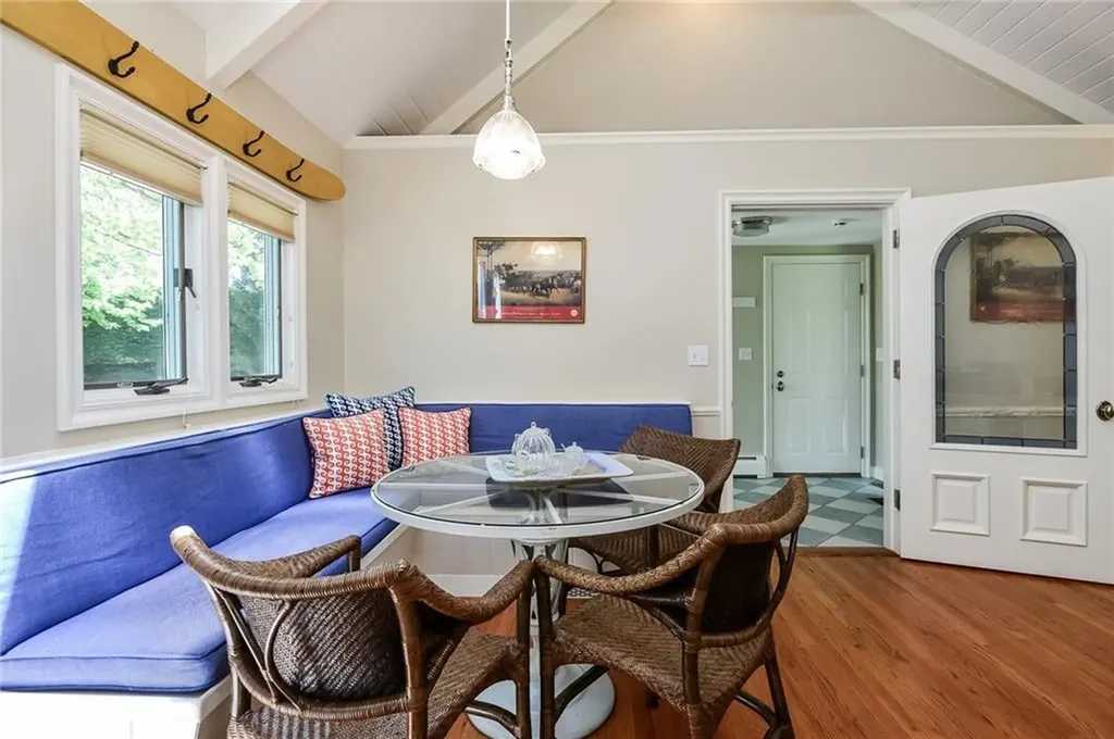 139 Harrison Avenue Newport RI 02840