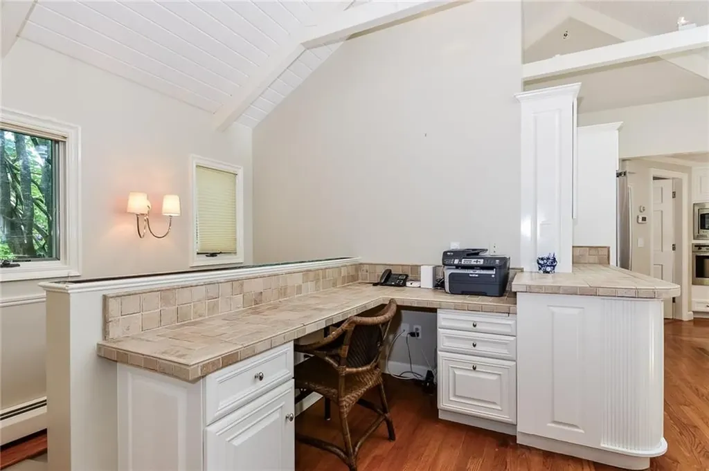 139 Harrison Avenue Newport RI 02840