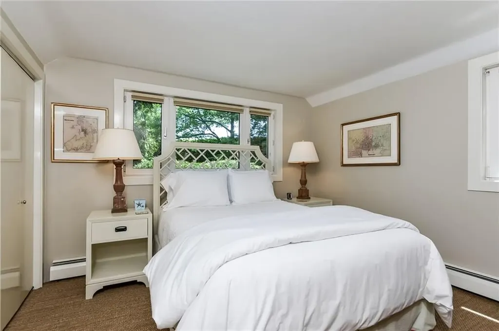 139 Harrison Avenue Newport RI 02840