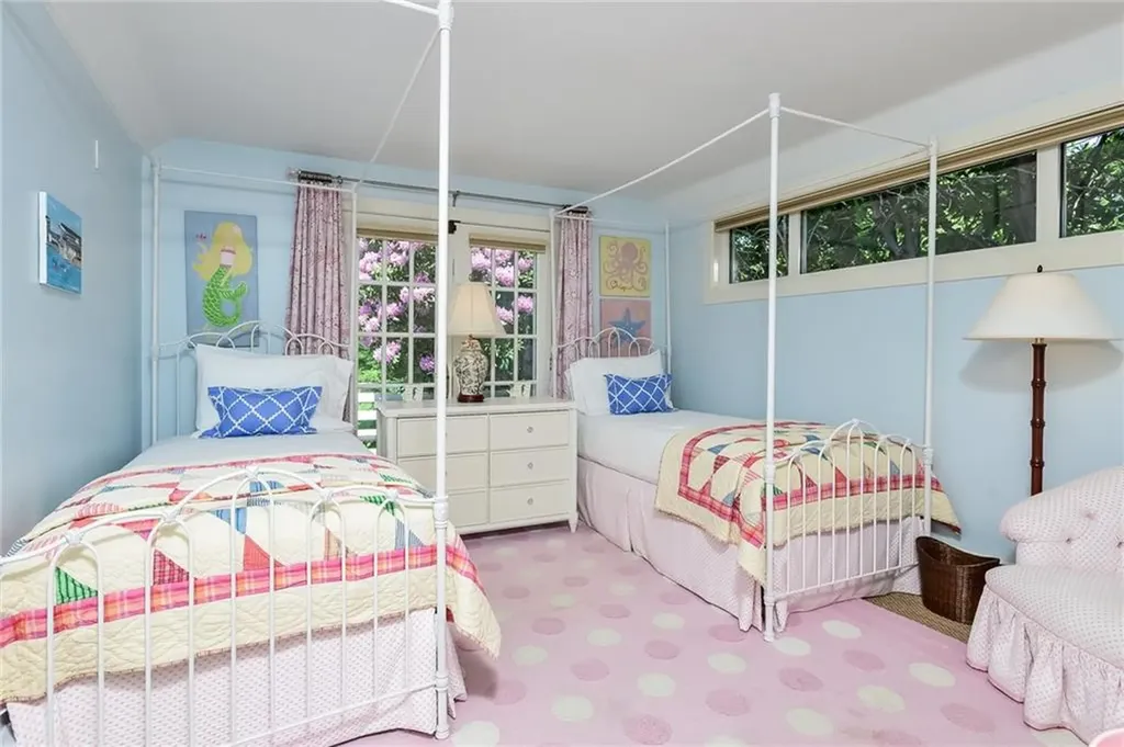 139 Harrison Avenue Newport RI 02840