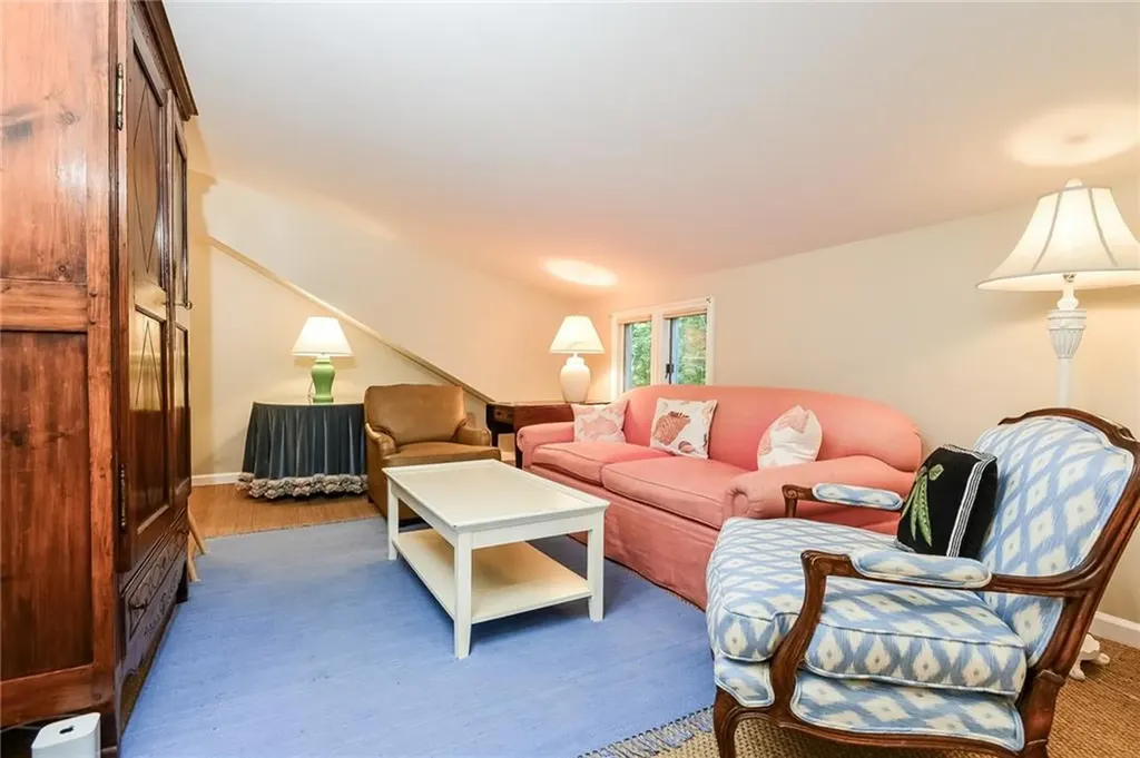 139 Harrison Avenue Newport RI 02840