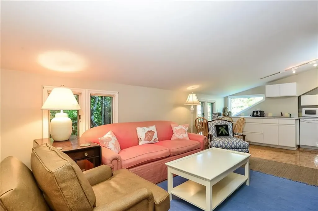 139 Harrison Avenue Newport RI 02840