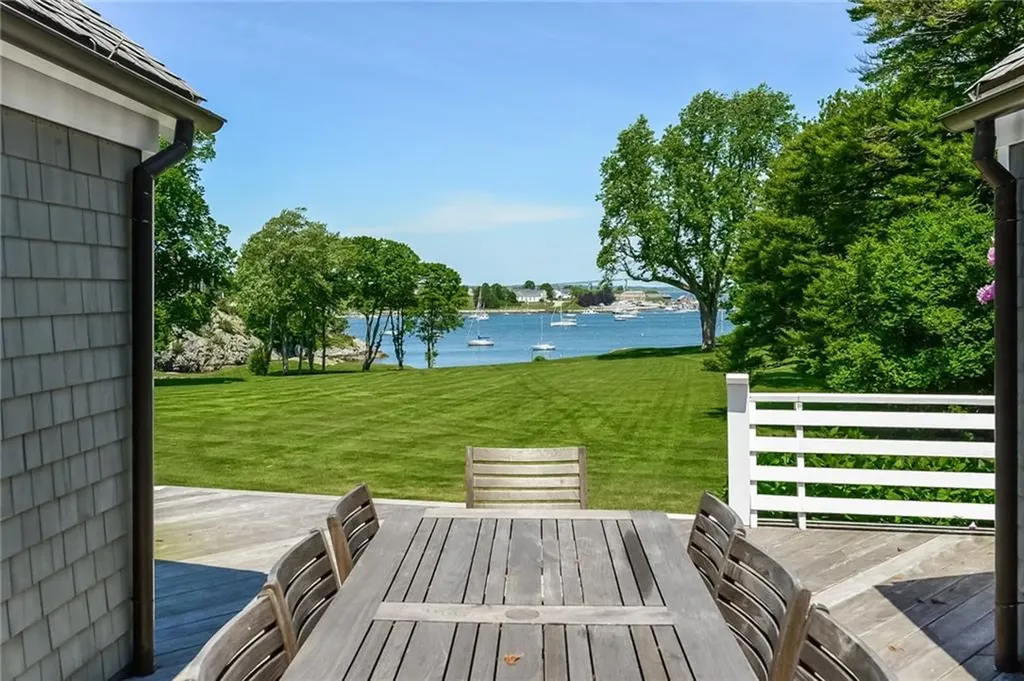 139 Harrison Avenue Newport RI 02840