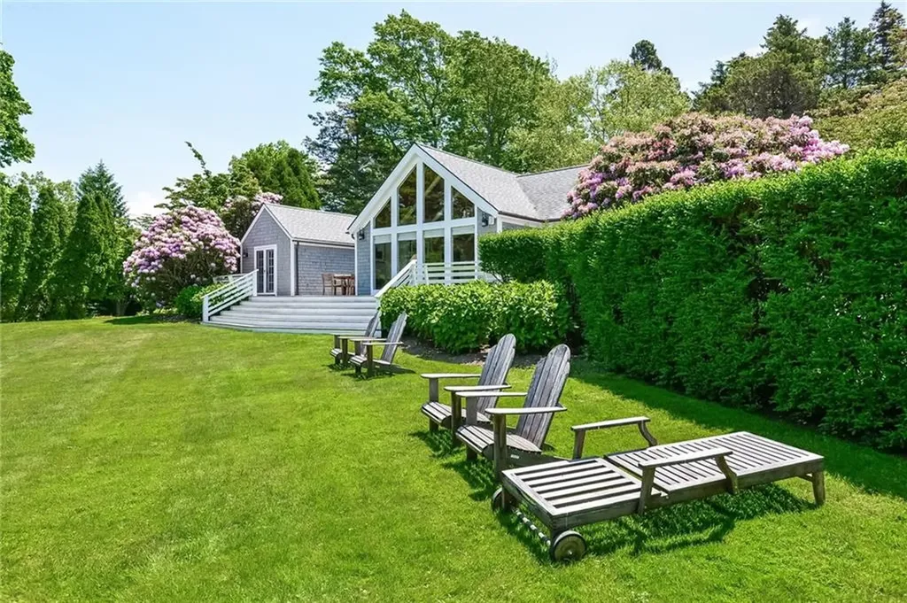 139 Harrison Avenue Newport RI 02840