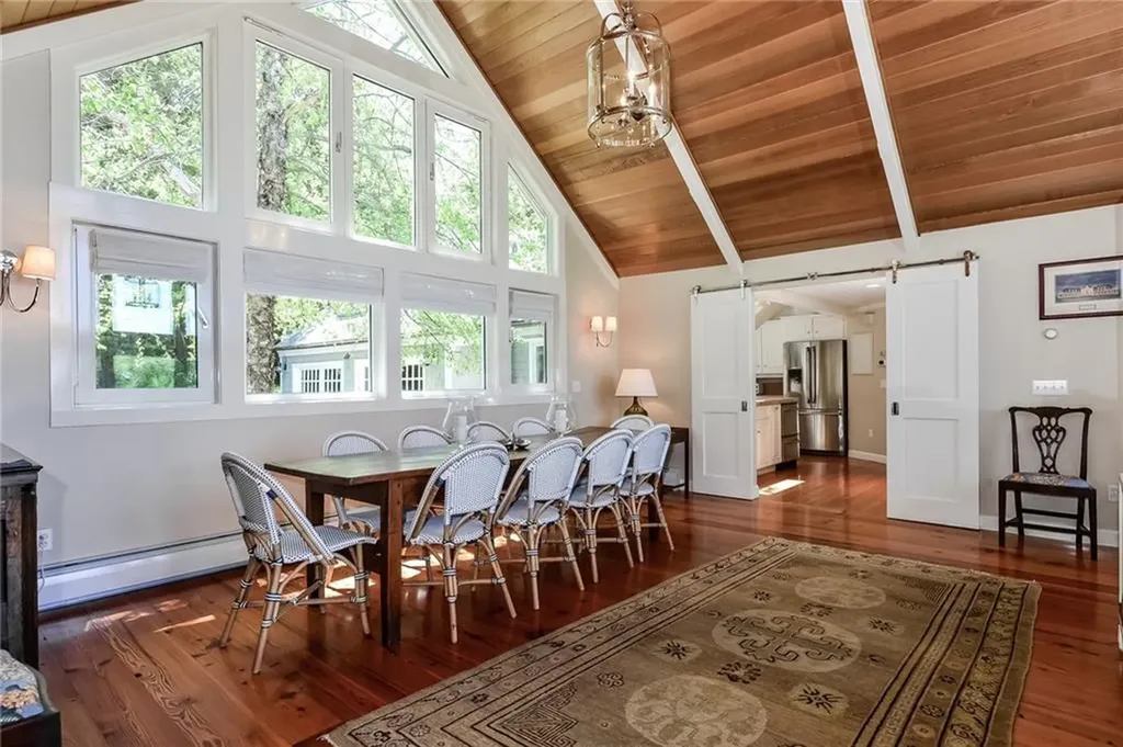 139 Harrison Avenue Newport RI 02840