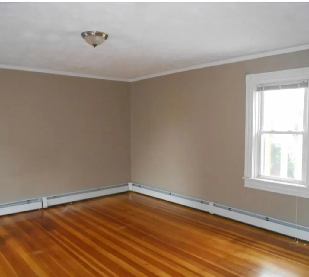 89 Sutton Street Providence RI 02903