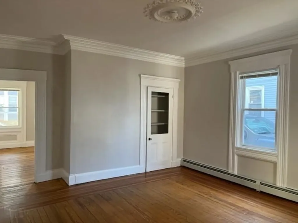 89 Sutton Street Providence RI 02903