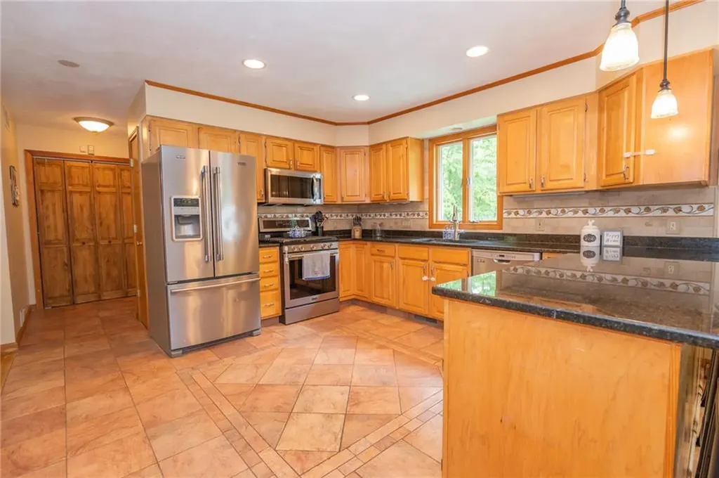 25 Oak Hill Drive Johnston RI 02919