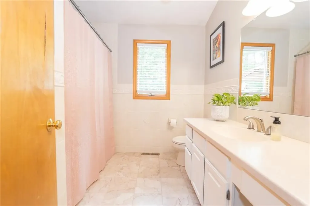 25 Oak Hill Drive Johnston RI 02919