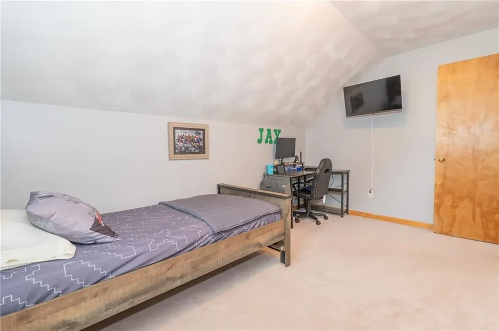 25 Oak Hill Drive Johnston RI 02919