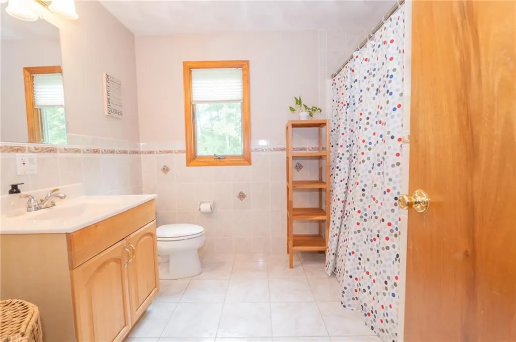 25 Oak Hill Drive Johnston RI 02919