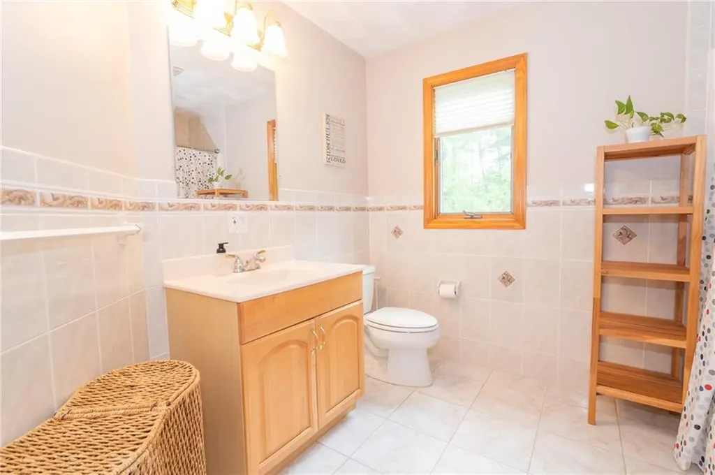 25 Oak Hill Drive Johnston RI 02919