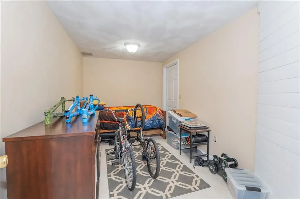 25 Oak Hill Drive Johnston RI 02919