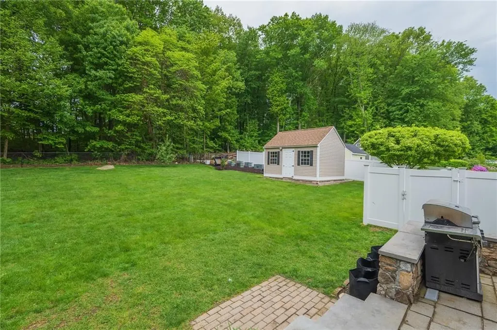 25 Oak Hill Drive Johnston RI 02919