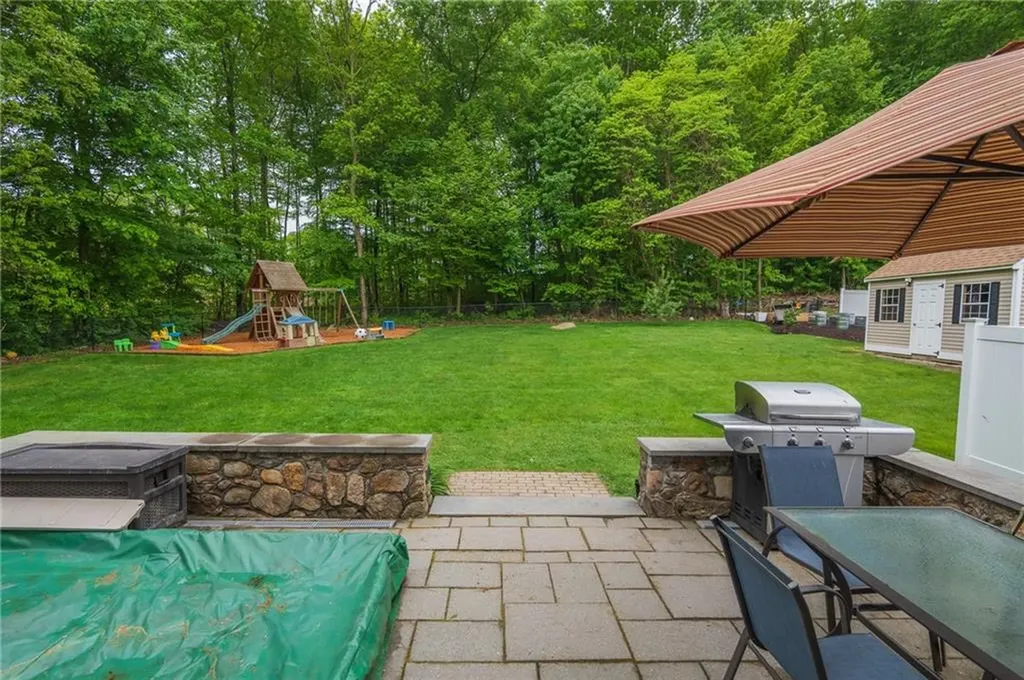 25 Oak Hill Drive Johnston RI 02919