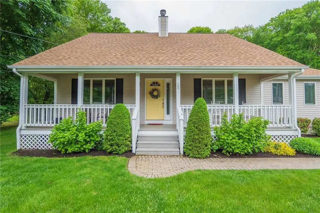 25 Oak Hill Drive Johnston RI 02919