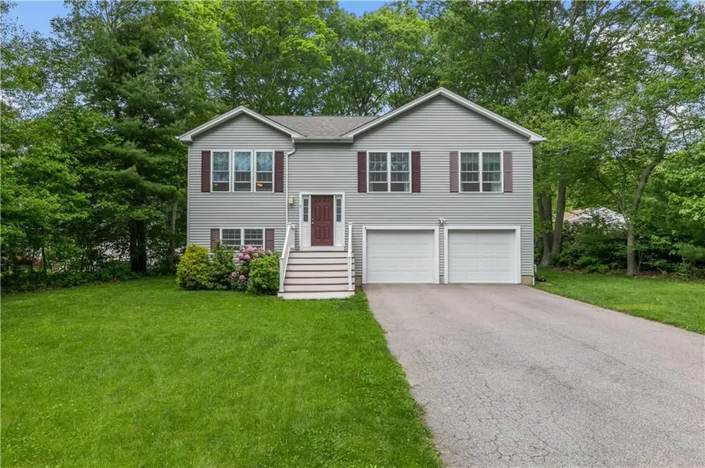 7 Robin Drive Exeter RI 02822
