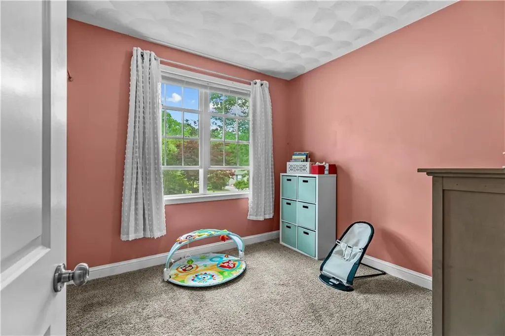 7 Robin Drive Exeter RI 02822