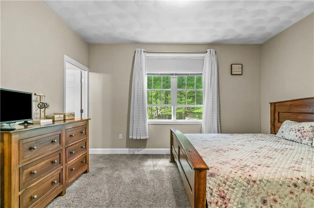 7 Robin Drive Exeter RI 02822