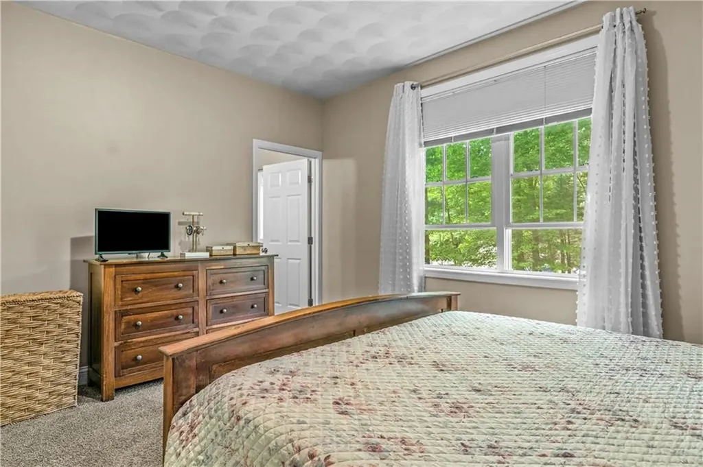 7 Robin Drive Exeter RI 02822