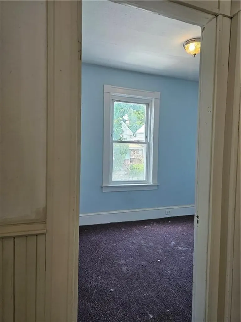 287 Mason Street Woonsocket RI 02895