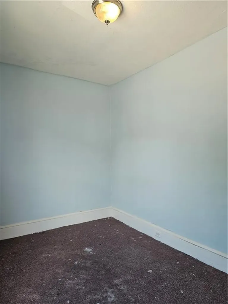 287 Mason Street Woonsocket RI 02895