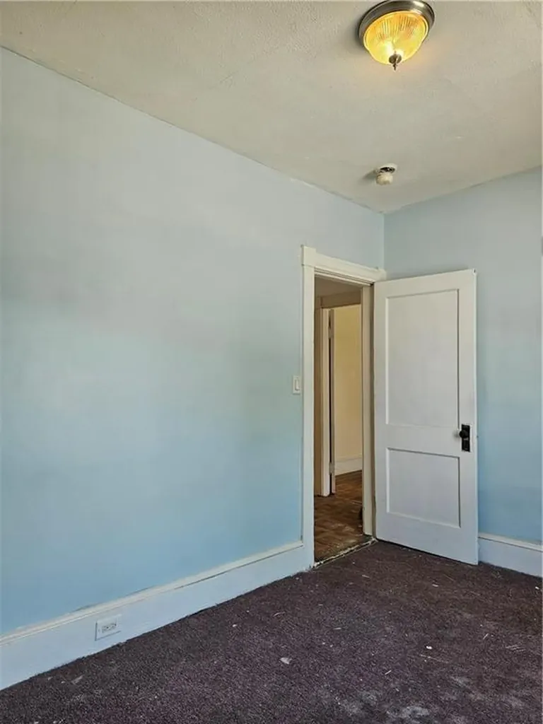 287 Mason Street Woonsocket RI 02895