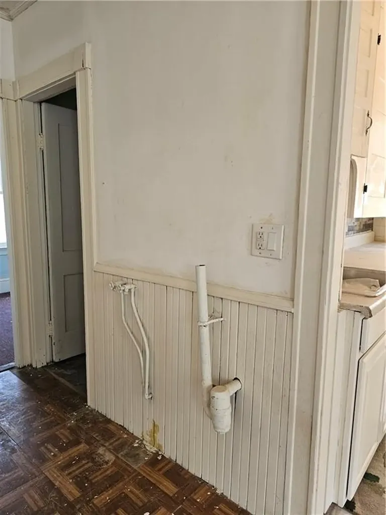 287 Mason Street Woonsocket RI 02895