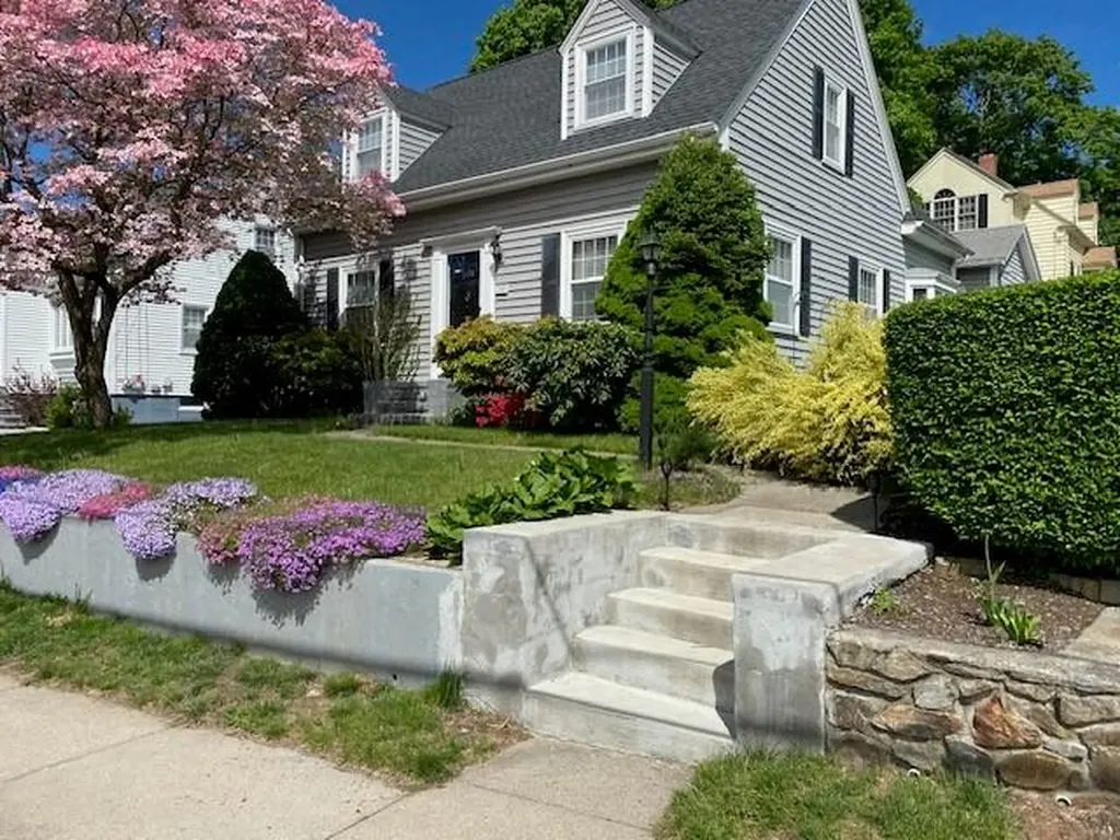398 Gaskill Street Woonsocket RI 02895