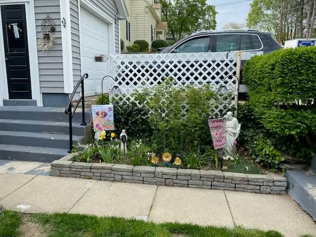 398 Gaskill Street Woonsocket RI 02895