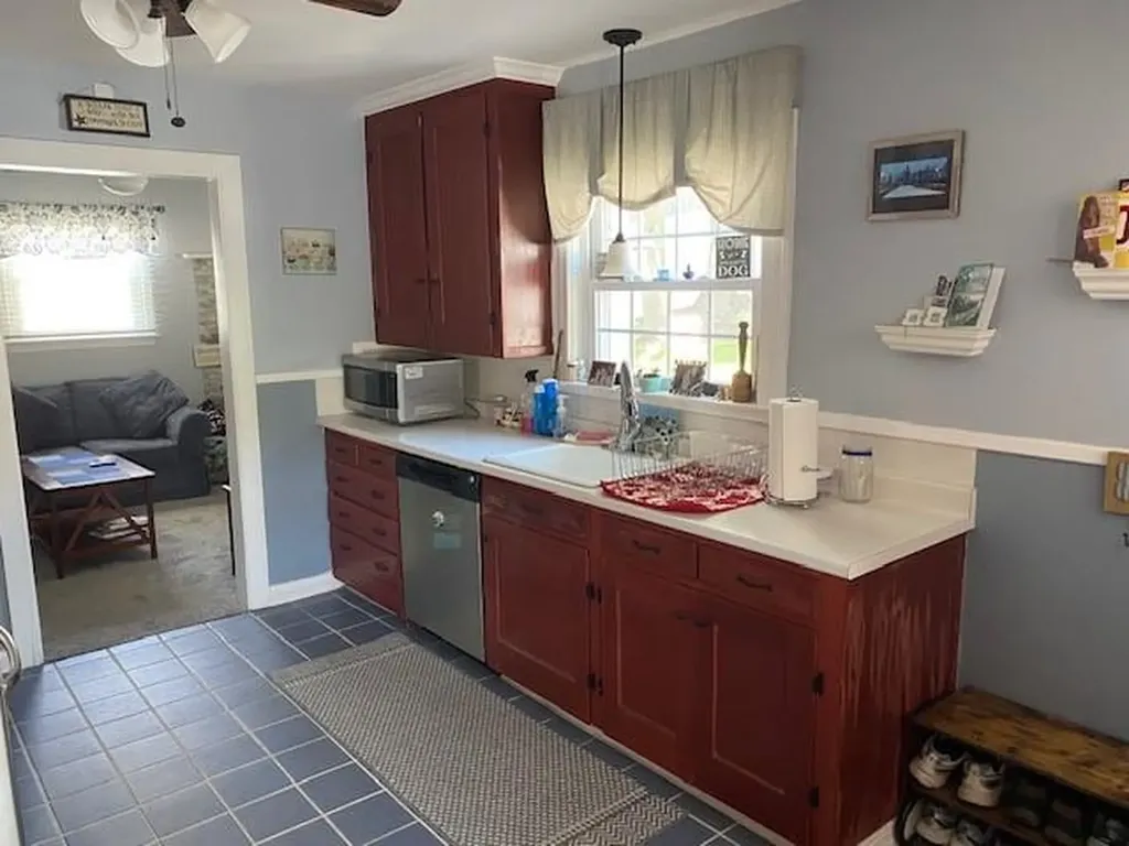 398 Gaskill Street Woonsocket RI 02895