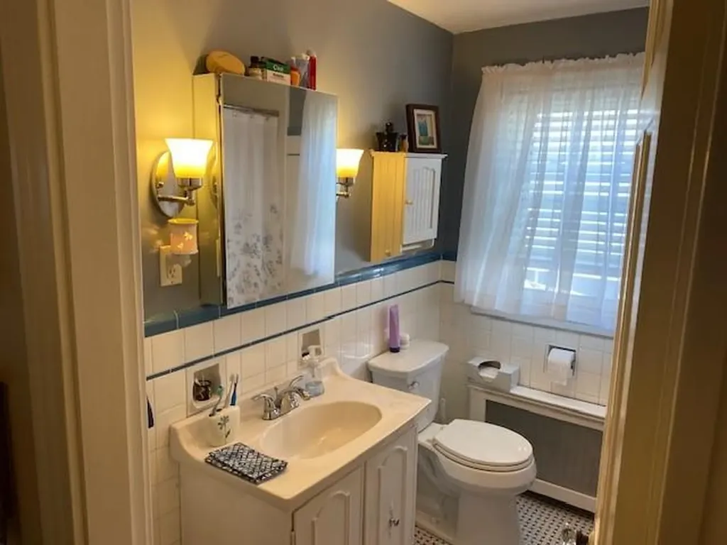 398 Gaskill Street Woonsocket RI 02895
