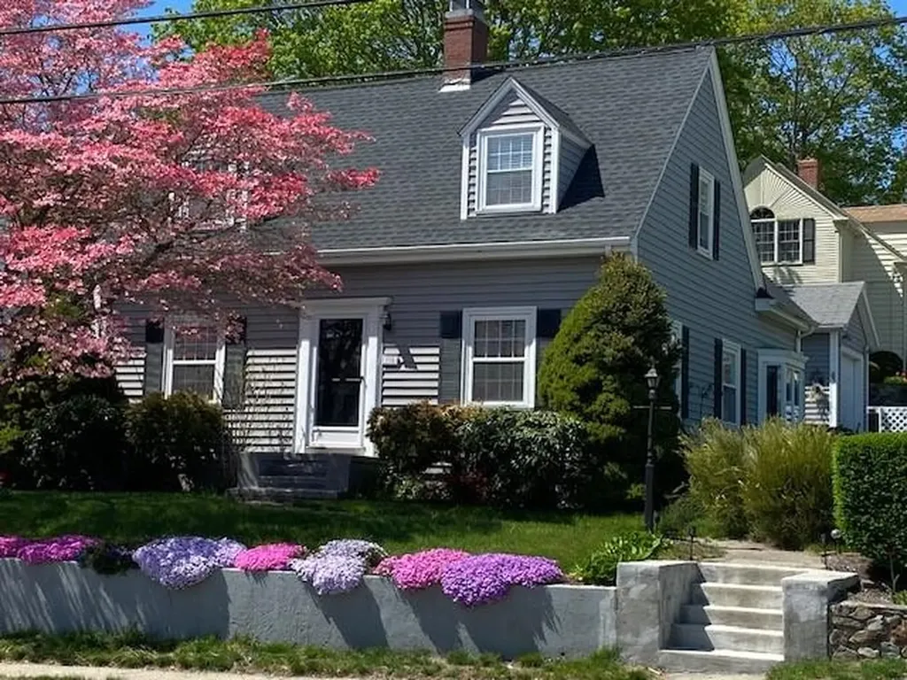 398 Gaskill Street Woonsocket RI 02895
