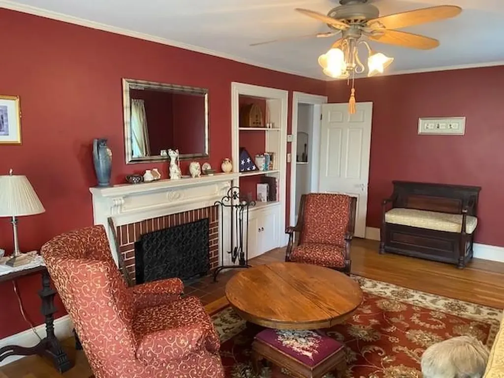 398 Gaskill Street Woonsocket RI 02895