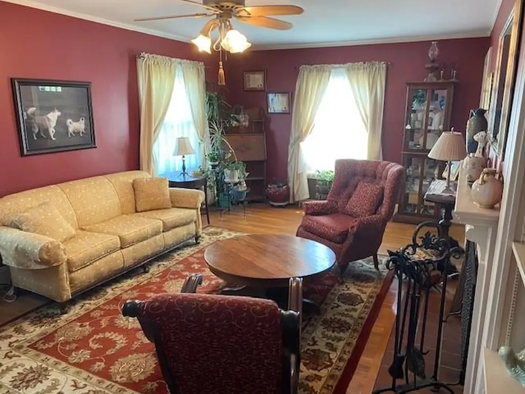 398 Gaskill Street Woonsocket RI 02895