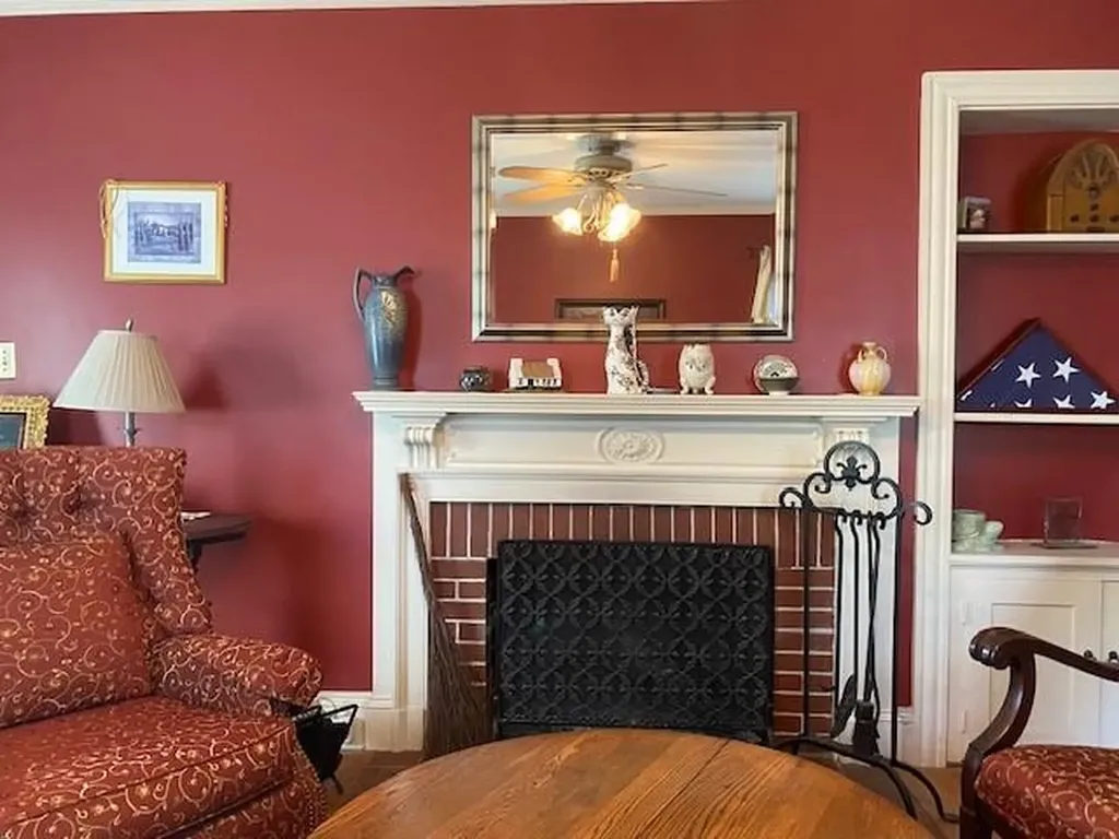 398 Gaskill Street Woonsocket RI 02895