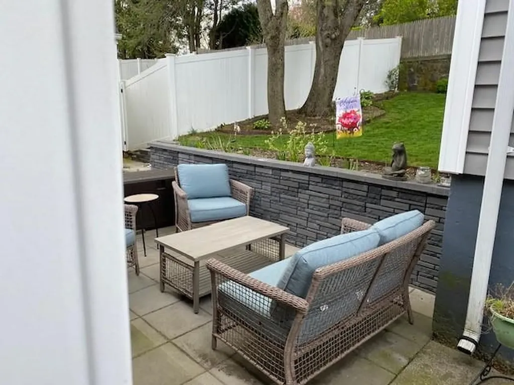 398 Gaskill Street Woonsocket RI 02895