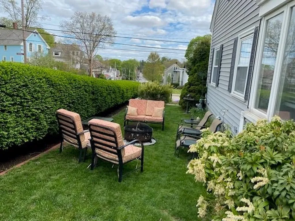 398 Gaskill Street Woonsocket RI 02895