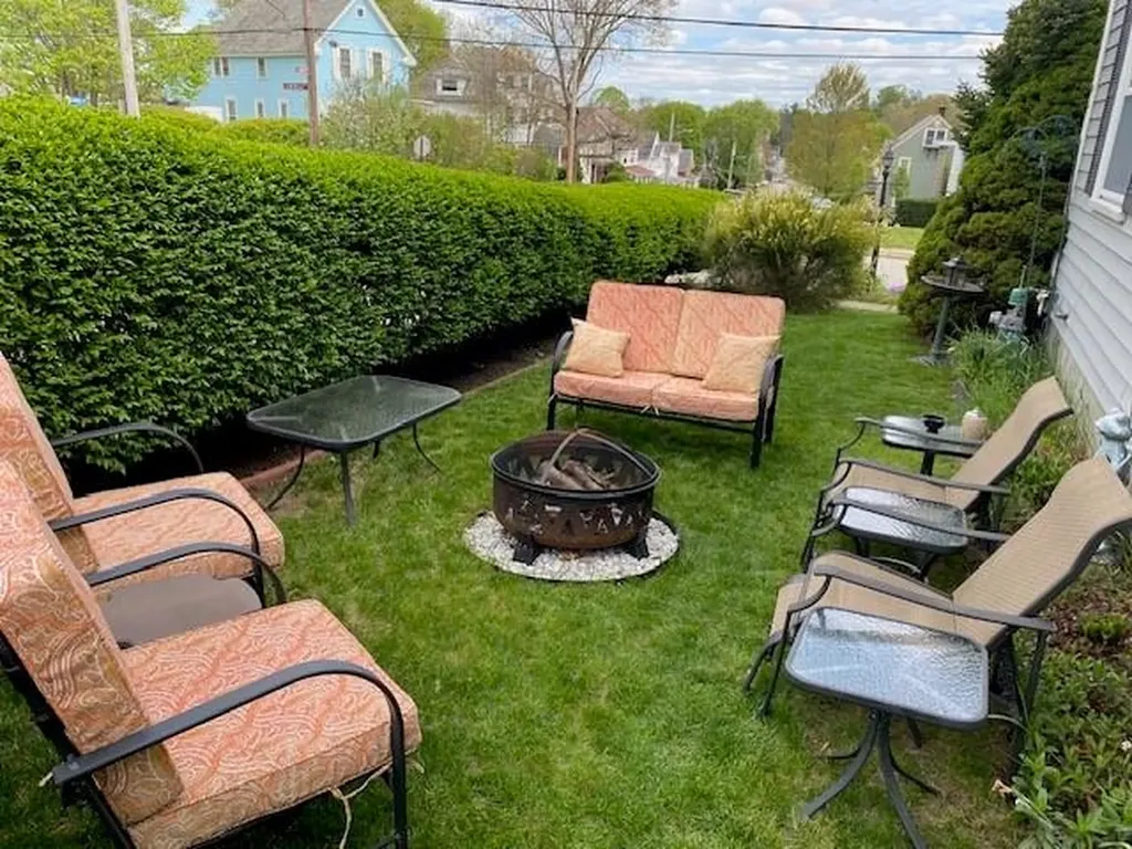 398 Gaskill Street Woonsocket RI 02895