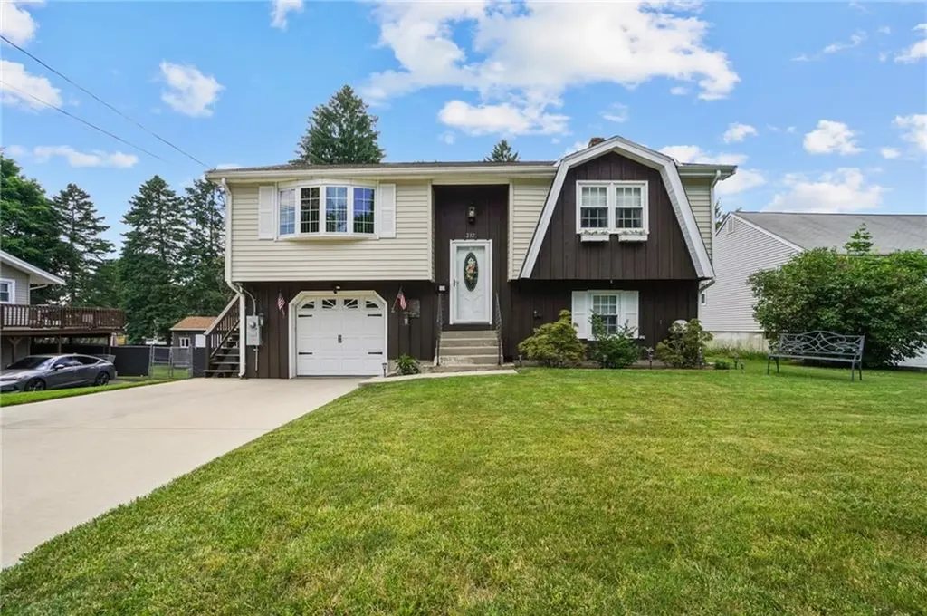 232 Dana Street Woonsocket RI 02895
