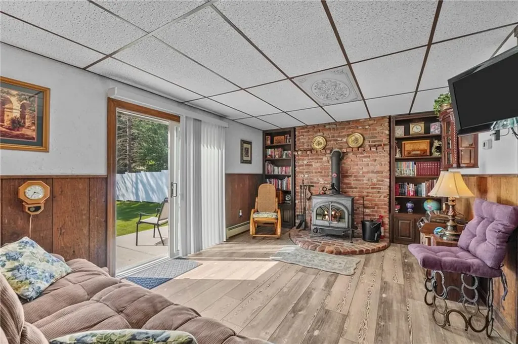 232 Dana Street Woonsocket RI 02895