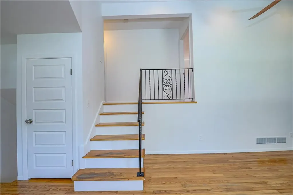 17 Namquid Drive Middletown RI 02842