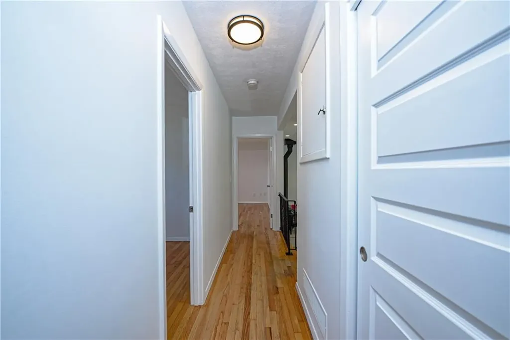 17 Namquid Drive Middletown RI 02842
