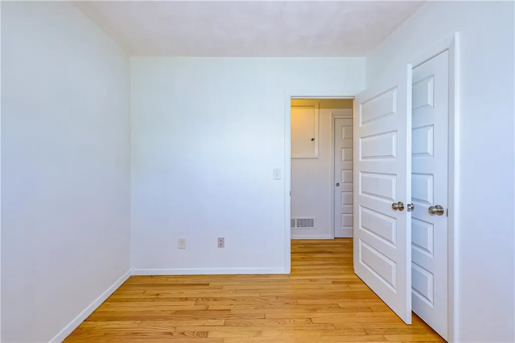 17 Namquid Drive Middletown RI 02842