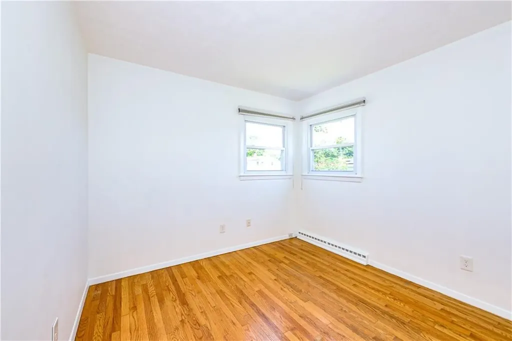 17 Namquid Drive Middletown RI 02842