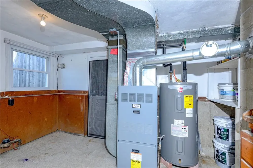 17 Namquid Drive Middletown RI 02842