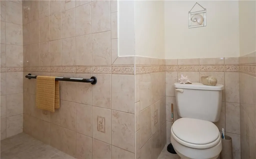 48 Kane Avenue Middletown RI 02842