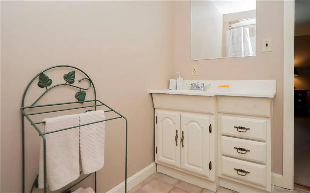 48 Kane Avenue Middletown RI 02842