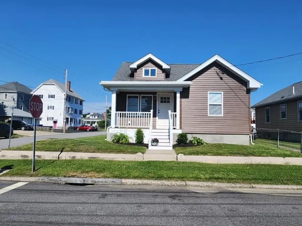 97 Rosemont Avenue Pawtucket RI 02861