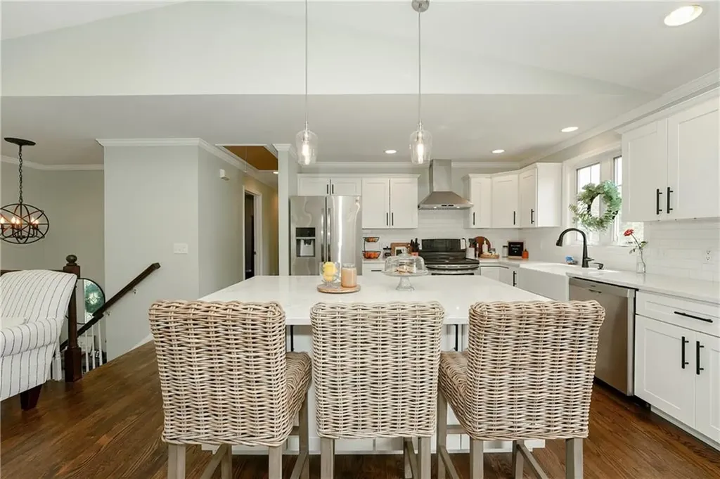 28 Willow Court Portsmouth RI 02871